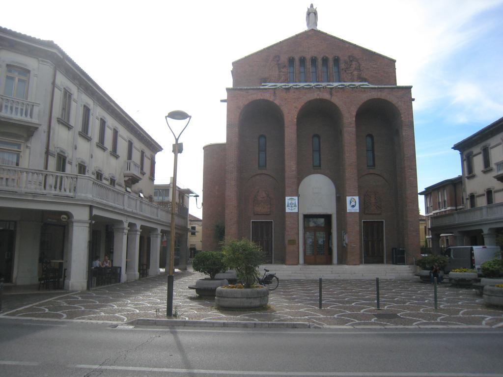 International B&B Venezia Mestre Bagian luar foto