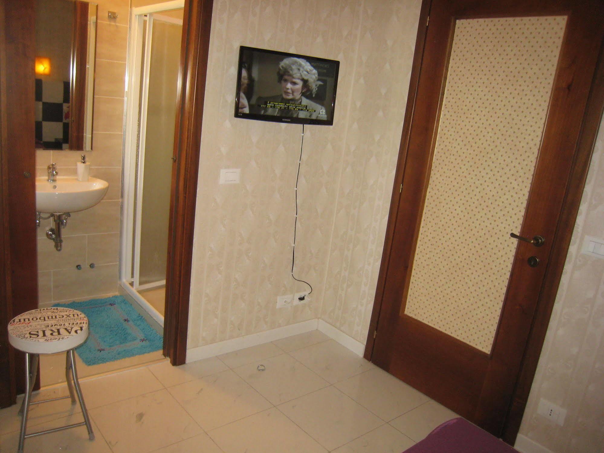 International B&B Venezia Mestre Bagian luar foto